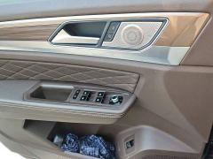 Volkswagen Viloran 380TSI Prestige - ფოტო 7