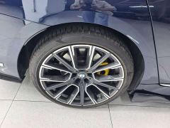 BMW 7 Series 740Li xDrive Executive M Sport Package - photo 11