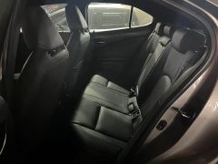 Lexus UX New Energy 300e Pure Joy Edition - photo 5