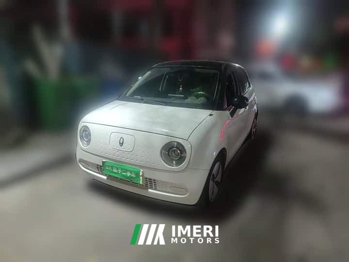 ORA Black Cat 301km Base - автомобиль из Китая
