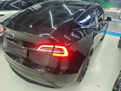 Tesla Model Y Standard Range RWD - ფოტო 6