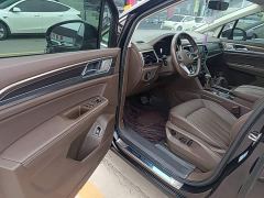Volkswagen Viloran 330TSI Luxury - ფოტო 15
