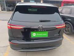 Volkswagen Viloran 330TSI Luxury - ფოტო 5