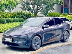 Tesla Model Y Rear-Wheel Drive - ფოტო 1