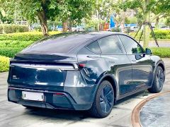 Tesla Model Y Rear-Wheel Drive - ფოტო 9