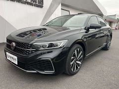 Volkswagen Passat 330TSI Starry Sky Luxury Edition - photo 1
