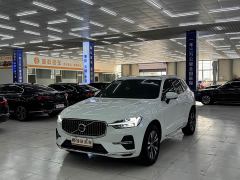 Volvo XC60 B5 AWD Smart Luxury Edition - фото 1