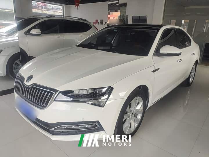 Skoda Superb Facelift TSI280 DSG Comfort - ავტომობილი ჩინეთიდან
