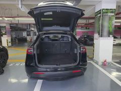 Tesla Model Y Standard Range RWD - ფოტო 18