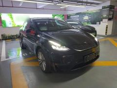 Tesla Model Y Standard Range RWD - ფოტო 3