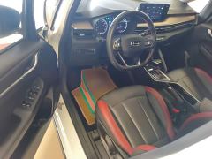 Geely Emgrand X3 PRO 1.5L CVT Luxury - фото 15