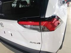 Toyota RAV4 2.0L CVT FWD Urban Edition - photo 7