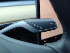 Tesla Model Y Rear-Wheel Drive - ფოტო 16