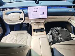 NIO ET9 102kWh Launch Limited Edition - photo 9