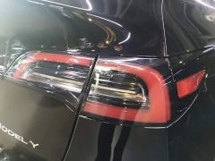 Tesla Model Y Rear-Wheel Drive - ფოტო 7