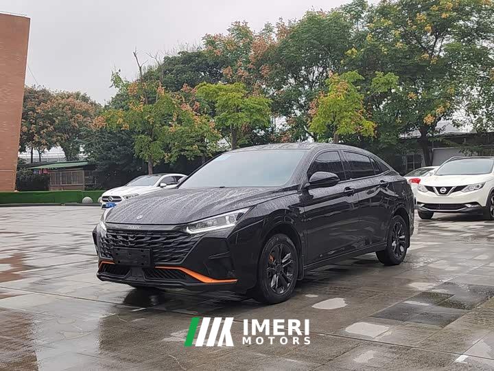 Dongfeng Yixuan 1.5L Automatic Glory Edition - автомобиль из Китая