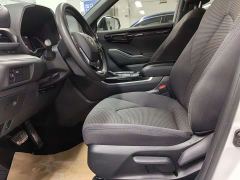 Toyota Crown Venza 2.5L HEV AWD Elite - photo 11