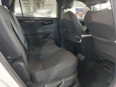 Toyota Crown Venza 2.5L HEV AWD Elite - photo 9