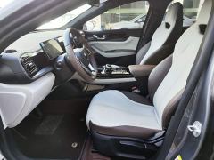 BYD Qin PLUS Glory Edition DM-i 55KM Leading - фото 14