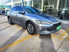 BYD Qin PLUS Glory Edition DM-i 55KM Leading - фото 3