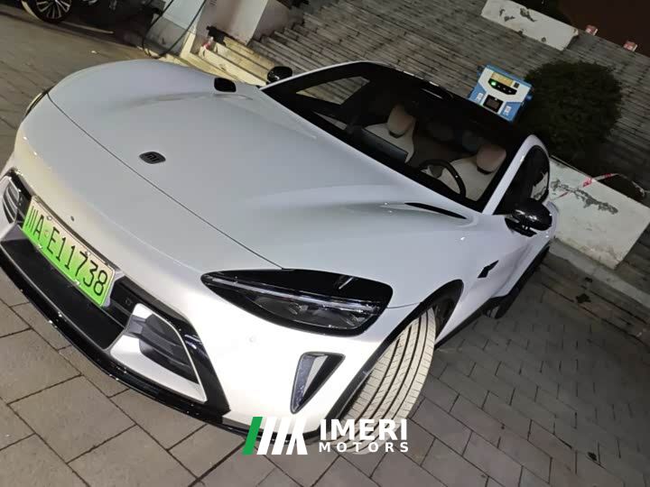 Xiaomi YU7 Four-Wheel Drive Max Edition - car from China
