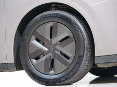 Li Auto Li Xiang MEGA Ultra - ფოტო 8