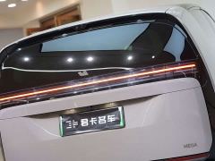 Li Auto Li Xiang MEGA Ultra - ფოტო 9