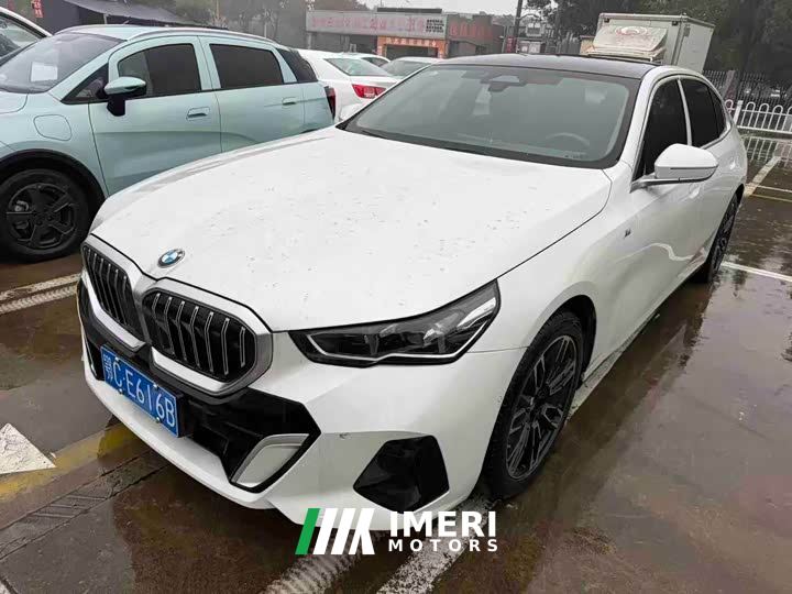 BMW 5 Series 525Li M Sport Package - автомобиль из Китая