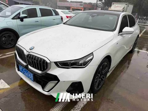 2025 BMW 5 Series 525Li M Sport Package - ავტომობილი ჩინეთიდან