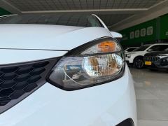 Honda Fit 1.5L CVT Trendy Sunroof Edition - photo 4