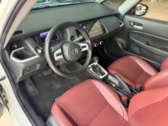 Honda Fit 1.5L CVT Trendy Sunroof Edition - photo 6