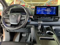 Toyota Sienna 2.5L Hybrid Platinum Edition - photo 15