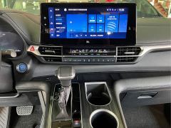 Toyota Sienna 2.5L Hybrid Platinum Edition - photo 18