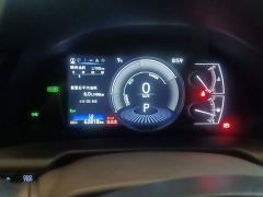 Lexus ES 300h Excellence Edition - ფოტო 11