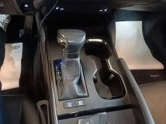 Lexus ES 300h Excellence Edition - ფოტო 13