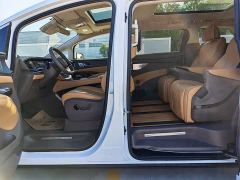 Denza D9 DM-i 970 AWD Premium Edition - ფოტო 7