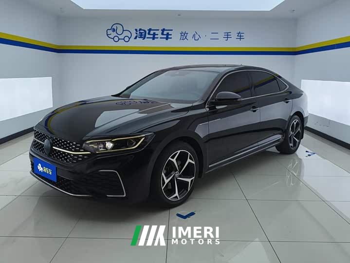 Volkswagen Passat Facelift 330TSI Starry Sky Luxury Edition