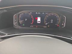 Volkswagen Taos 380TSI AWD Luxury Smart Connected Pro - фото 11