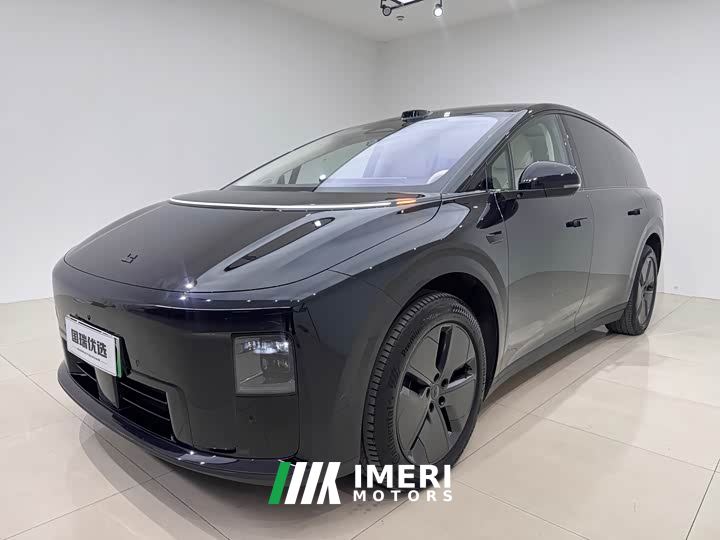 Li Auto i8 Standard Edition - ავტომობილი ჩინეთიდან