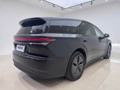 Li Auto i8 Standard Edition - ფოტო 4