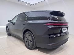 Li Auto i8 Standard Edition - ფოტო 6