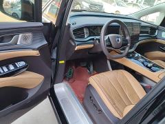 Denza D9 DM-i 980 Four-Wheel Drive Premium - ფოტო 15