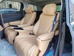 Denza D9 DM-i 980 Four-Wheel Drive Premium - ფოტო 16