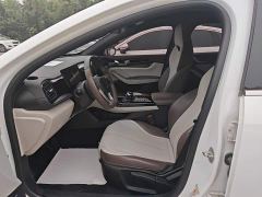 BYD Qin PLUS Glory Edition DM-i 55KM Leading - фото 14