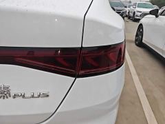 BYD Qin PLUS Glory Edition DM-i 55KM Leading - фото 7