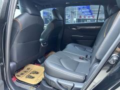 Toyota Crown Venza 2.5L HEV AWD Luxury - photo 9