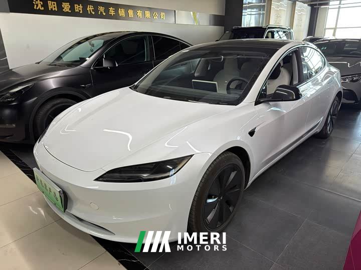 Tesla Model 3 Rear-Wheel Drive