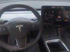 Tesla Model Y Rear-Wheel Drive - ფოტო 12