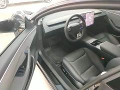 Tesla Model 3 Rear-Wheel Drive - фото 15