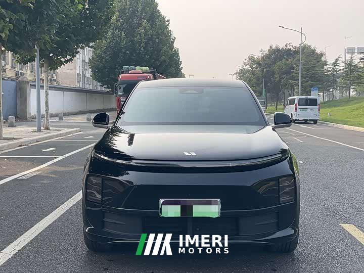 Li Auto L6 Pro - ავტომობილი ჩინეთიდან